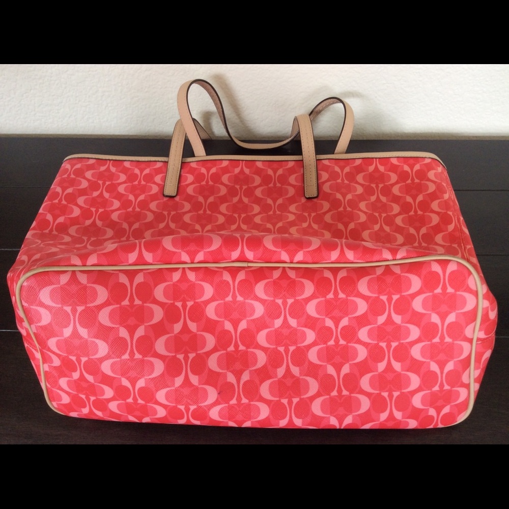 Coach tote - Picture 5 of 8